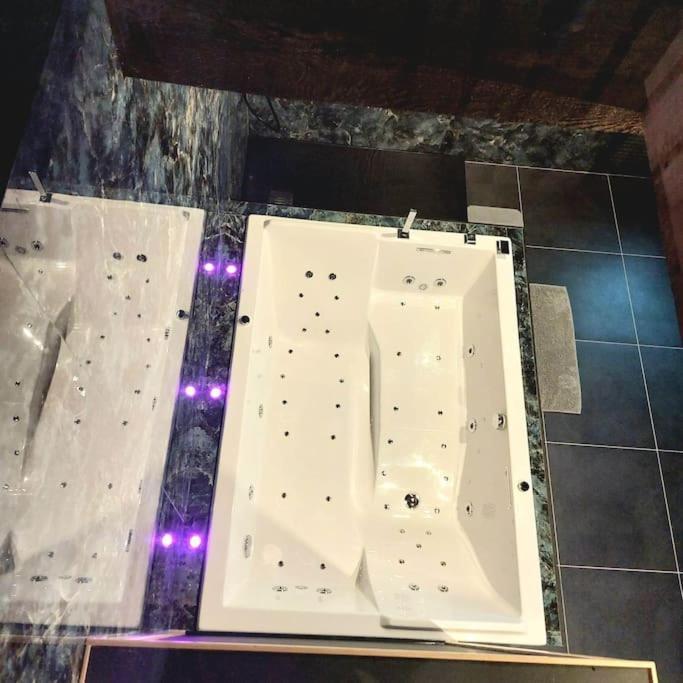 Le Duplex De L'Etoile Home Cinema Jacuzzi Et Sauna Privatif Longmesnil Esterno foto